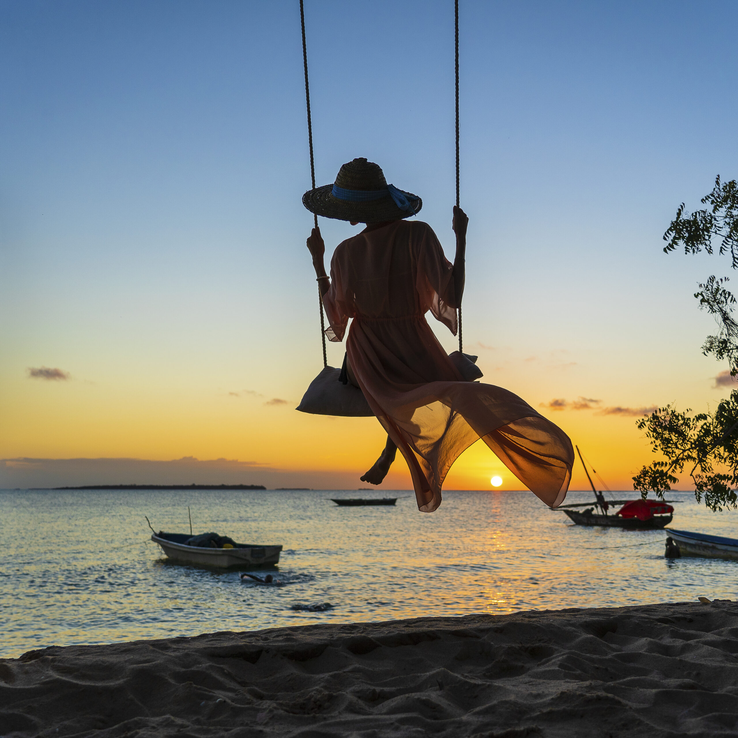 DIANI & MOMBASA BEACH TOUR