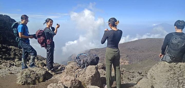 07 DAYS KILIMANJARO MOUNTAIN TREKKING VIA MACHAME ROUTE
